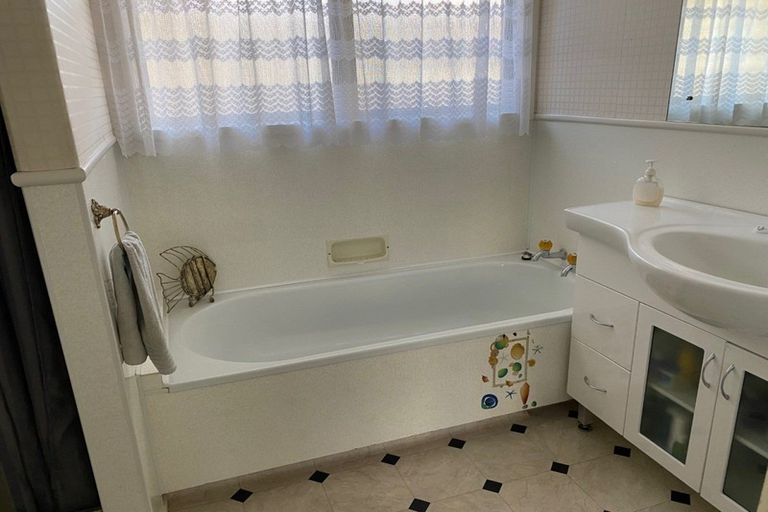 Photo of property in 6 Cullen Crescent, Tokoroa, 3420