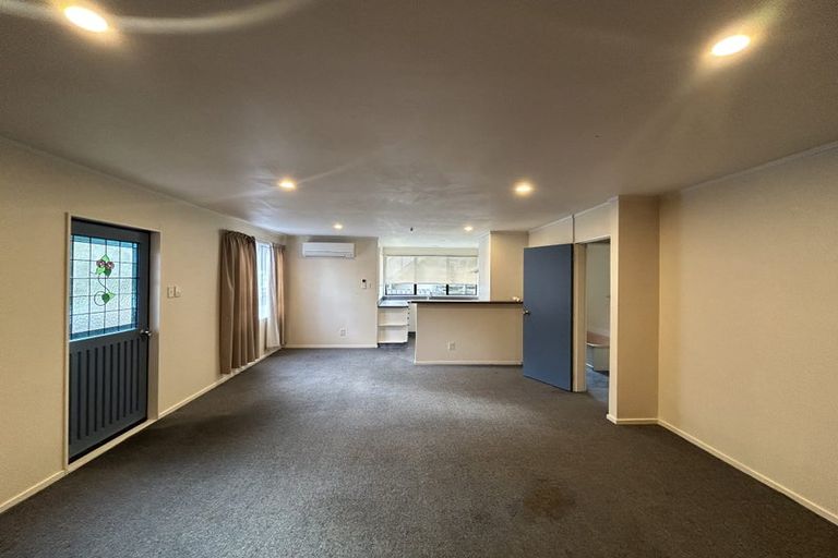 Photo of property in 20 Melrose Road, Island Bay, Wellington, 6023