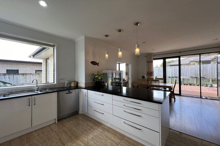 Photo of property in 32 Sirius Crescent, Rototuna North, Hamilton, 3210