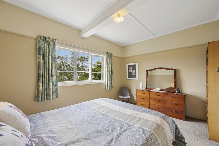 Photo of property in 57 Easther Crescent, Kew, Dunedin, 9012