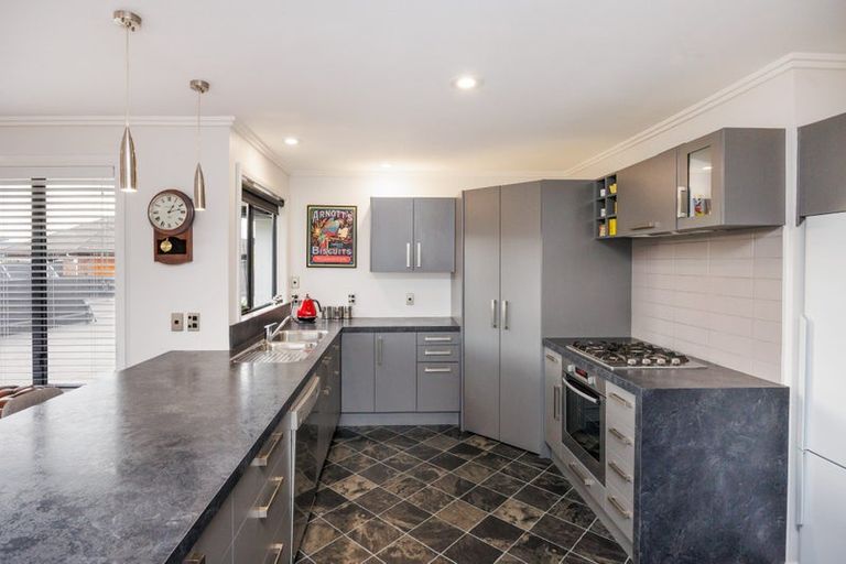 Photo of property in 11 Majestic Way, Kelvin Grove, Palmerston North, 4414