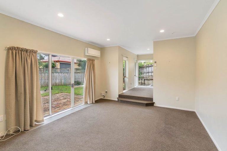 Photo of property in 1/21 Westview Court, Somerville, Auckland, 2014