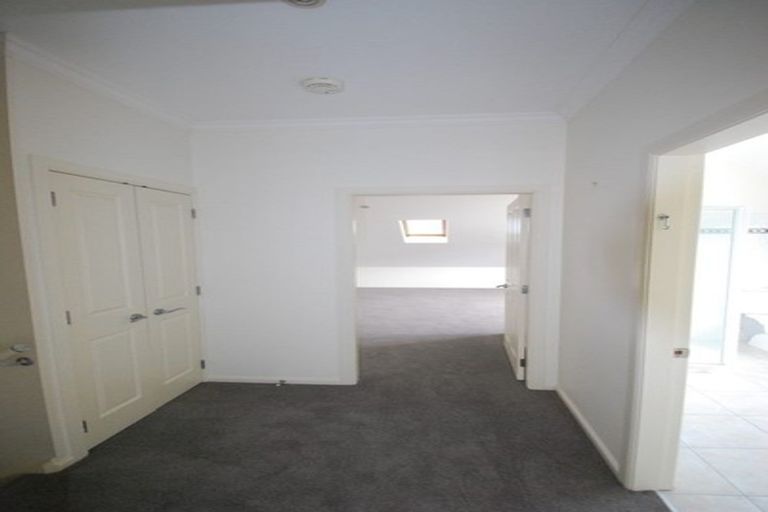 Photo of property in 49 Futuna Close, Karori, Wellington, 6012