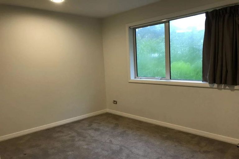 Photo of property in 102b Beach Road, Castor Bay, Auckland, 0620