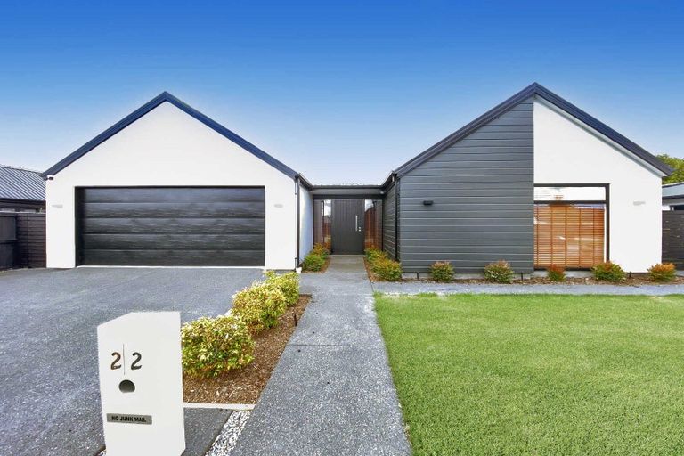 Photo of property in 22 Kirkland Crescent, Harewood, Christchurch, 8051