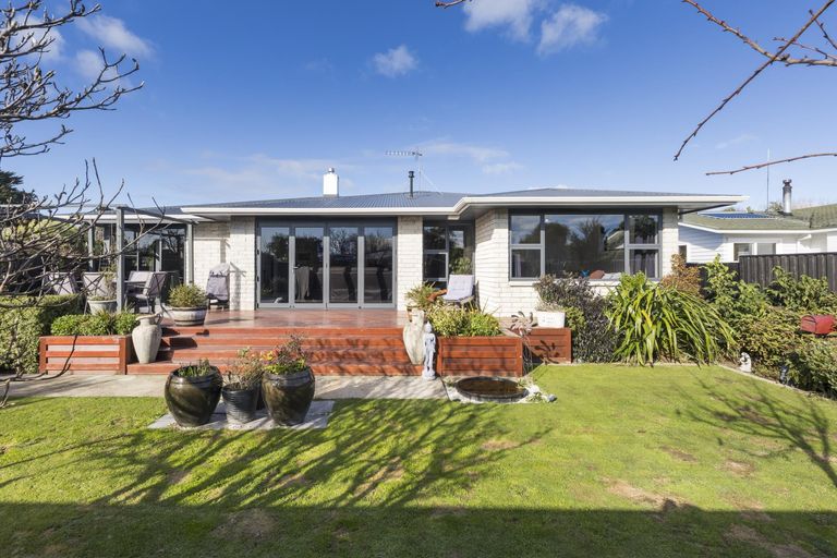Photo of property in 38 Henare Street, West End, Palmerston North, 4412