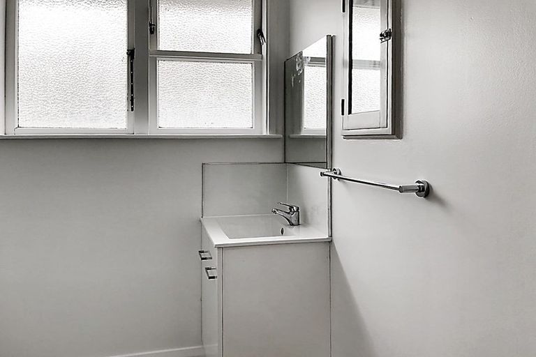 Photo of property in 87 Harper Street, Gonville, Whanganui, 4501