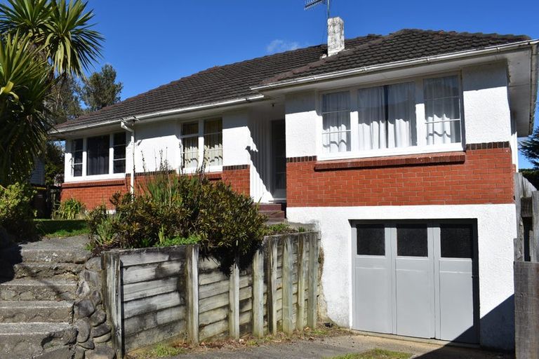 Photo of property in 22 John Street, Stokes Valley, Lower Hutt, 5019