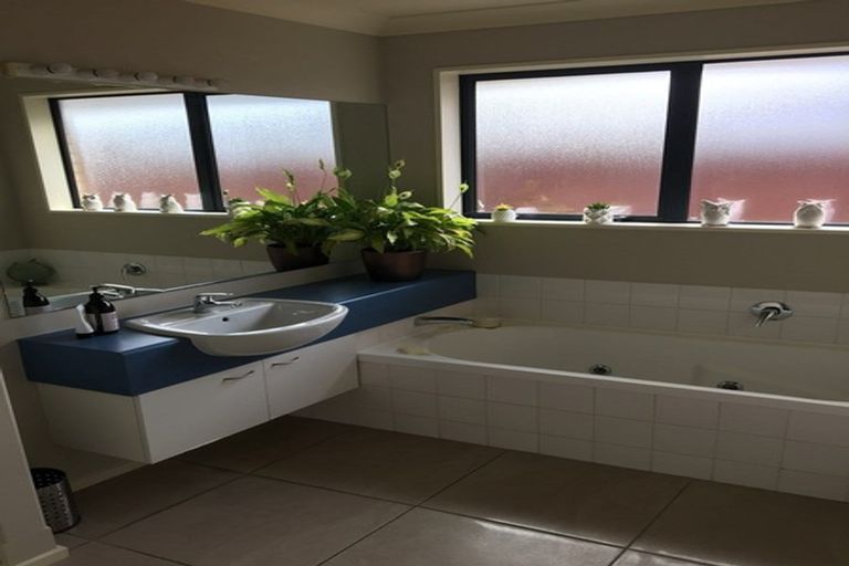 Photo of property in 14a Wilmington Place, Shirley, Christchurch, 8061