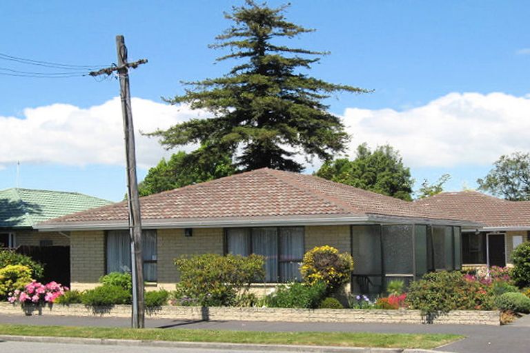 Photo of property in 1/73 Merrin Street, Avonhead, Christchurch, 8042