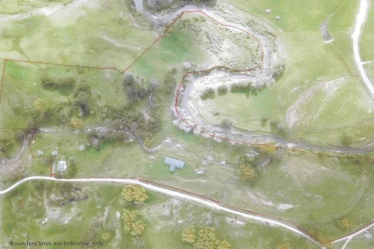 Photo of property in 76 Takapau Road, Tolaga Bay, 4077