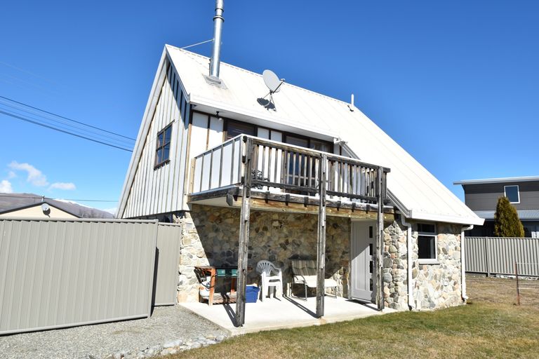 Photo of property in 45 Braemar Place, Twizel, 7901