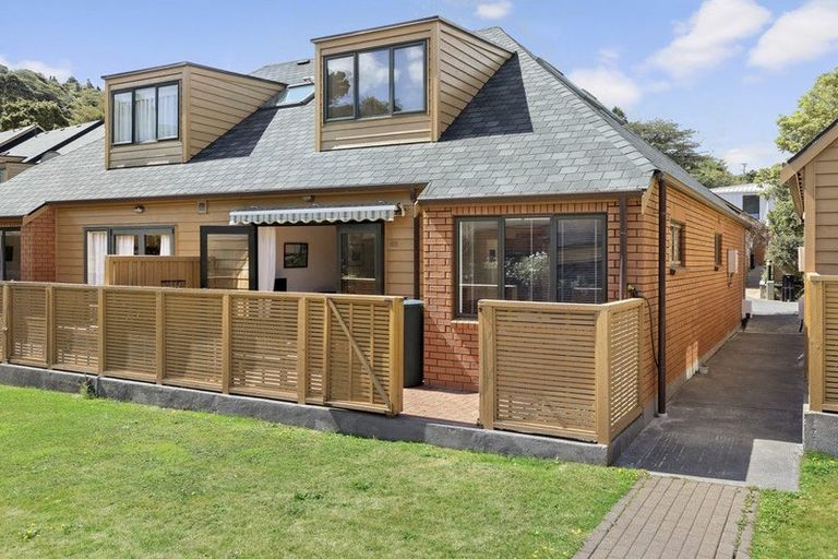 Photo of property in 63 Futuna Close, Karori, Wellington, 6012