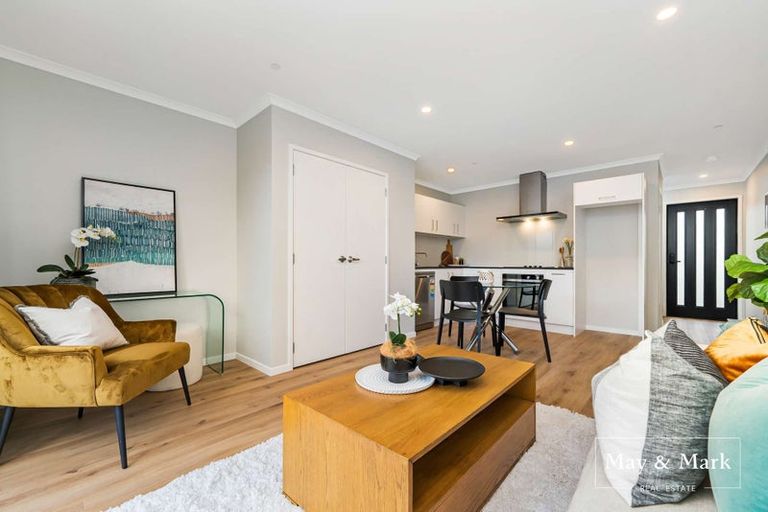 Photo of property in 4 Kumerahou Street, Kumeu, 0810