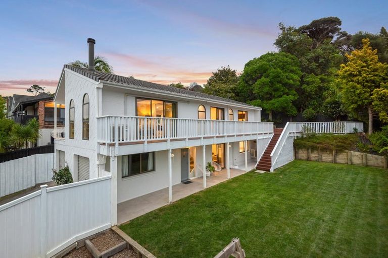 Photo of property in 86 Porritt Avenue, Chatswood, Auckland, 0626