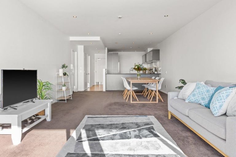 Photo of property in 306/7 Humber Street, Pandora, Napier, 4110