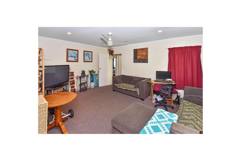 Photo of property in 20 Minton Place, Manurewa, Auckland, 2102