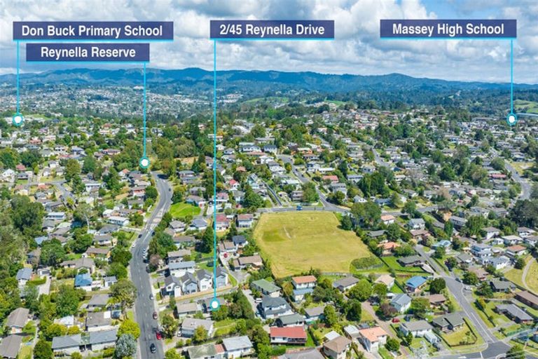 Photo of property in 2/45 Reynella Drive, Massey, Auckland, 0614