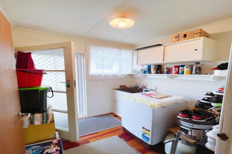 Photo of property in 49 Rosier Road, Glen Eden, Auckland, 0602