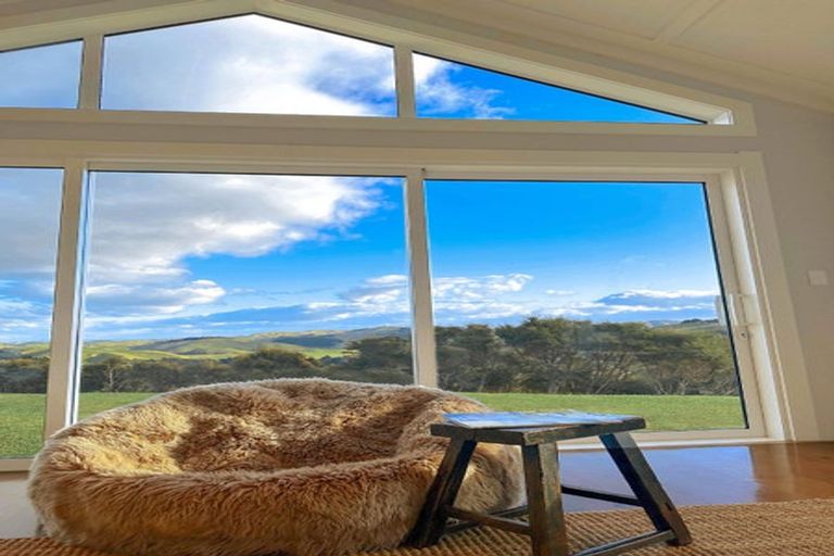 Photo of property in 14 Heipipi Drive, Eskdale, Napier, 4182