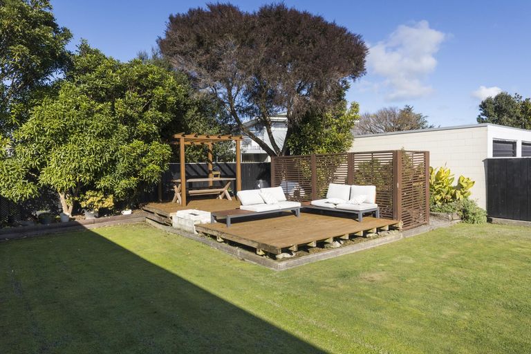 Photo of property in 38 Henare Street, West End, Palmerston North, 4412