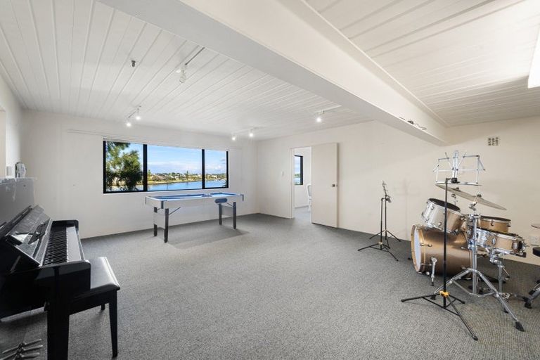 Photo of property in 38 Venus Place, Half Moon Bay, Auckland, 2012