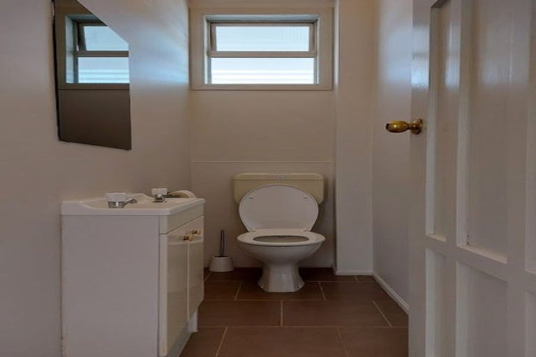 Photo of property in 150 Calliope Road, Stanley Point, Auckland, 0624