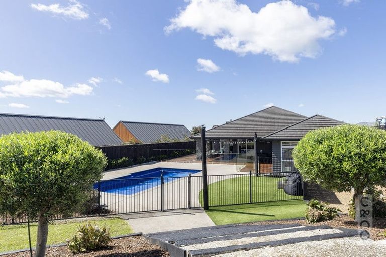 Photo of property in 6 Pheasant Lane, Waimauku, 0812