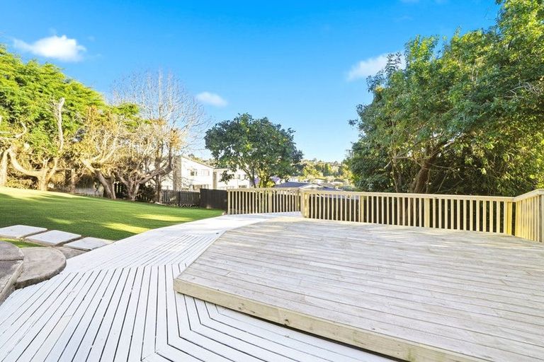 Photo of property in 15 Nor'east Drive, Northcross, Auckland, 0632