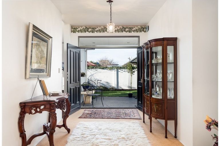 Photo of property in 520 Harewood Road, Harewood, Christchurch, 8051