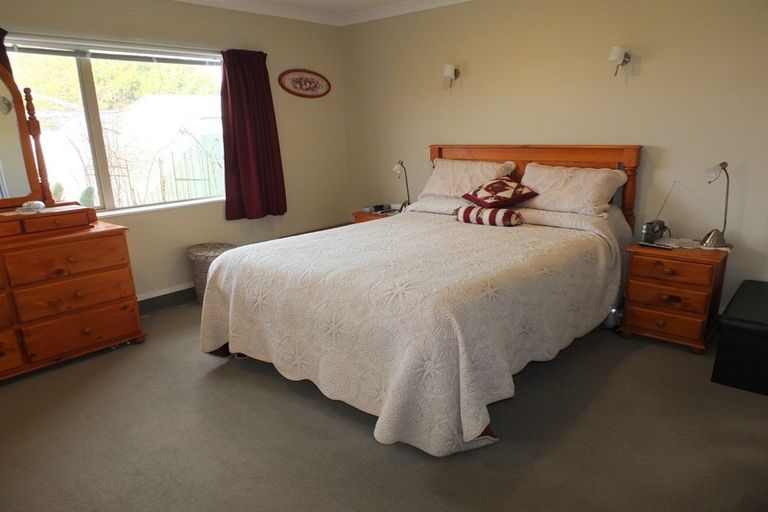 Photo of property in 6 Teppett Place, Foxton Beach, Foxton, 4815