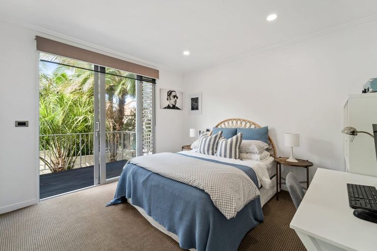 Photo of property in 33a Churchill Road, Murrays Bay, Auckland, 0630