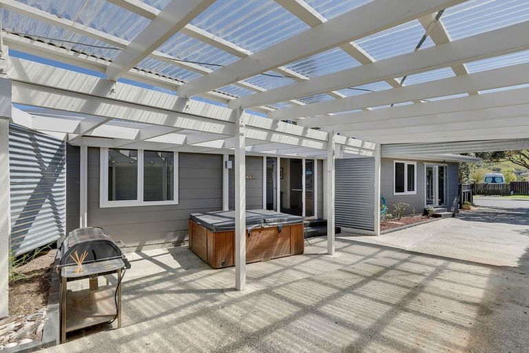 Photo of property in 32 Sea Vista Drive, Pukerua Bay, 5026