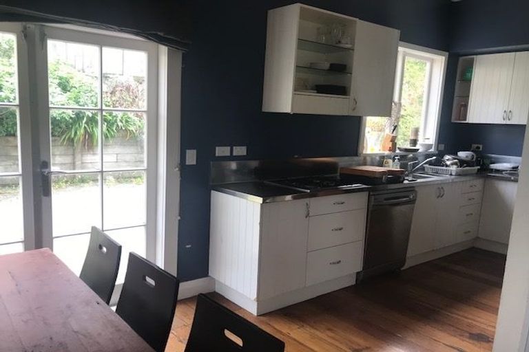 Photo of property in 13 Kainui Road, Raumati South, Paraparaumu, 5032