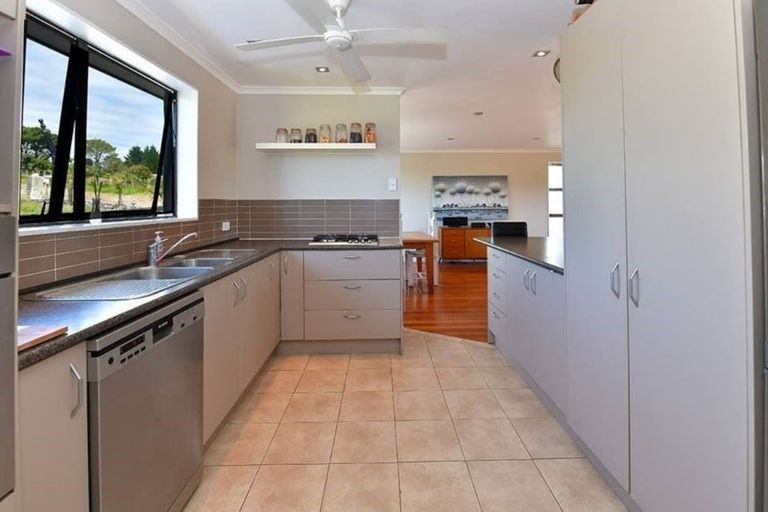 Photo of property in 20 Hafton Road, Kaukapakapa, Warkworth, 0984