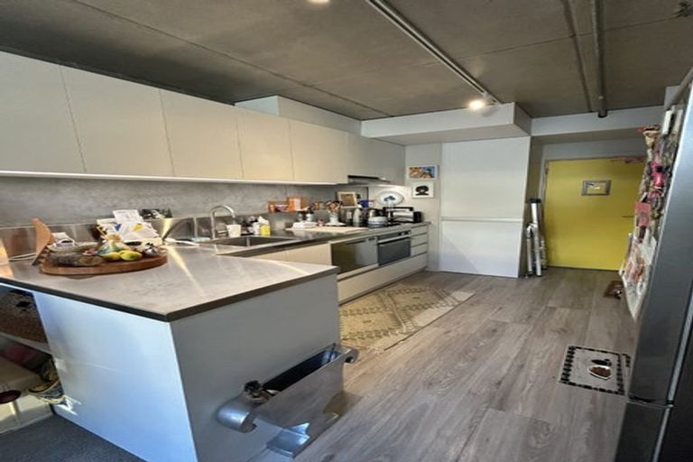 Photo of property in Ink'd, 19 Pirie Street, Mount Victoria, Wellington, 6011