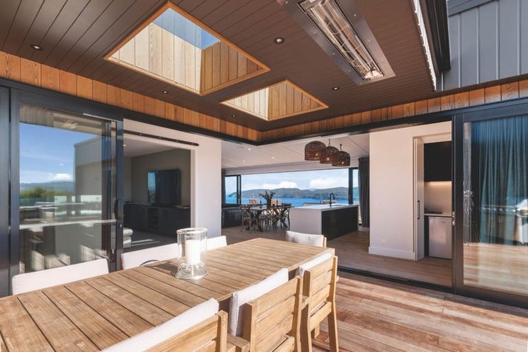 Photo of property in 16 Olsen Place, Kinloch, 3385