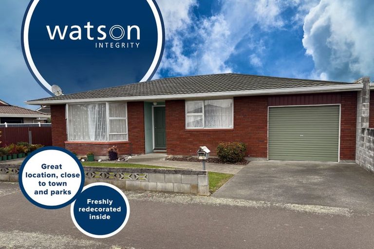 Photo of property in 22 Fitzroy Street, Terrace End, Palmerston North, 4410