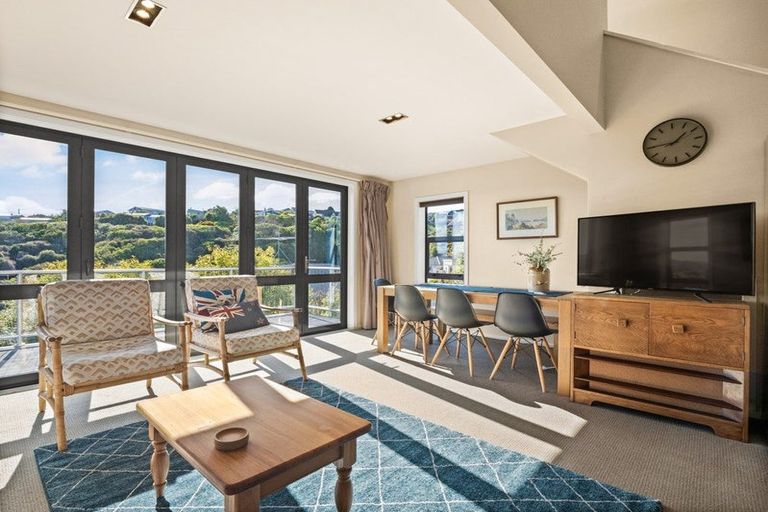 Photo of property in 6a Portland Place, Shiel Hill, Dunedin, 9013