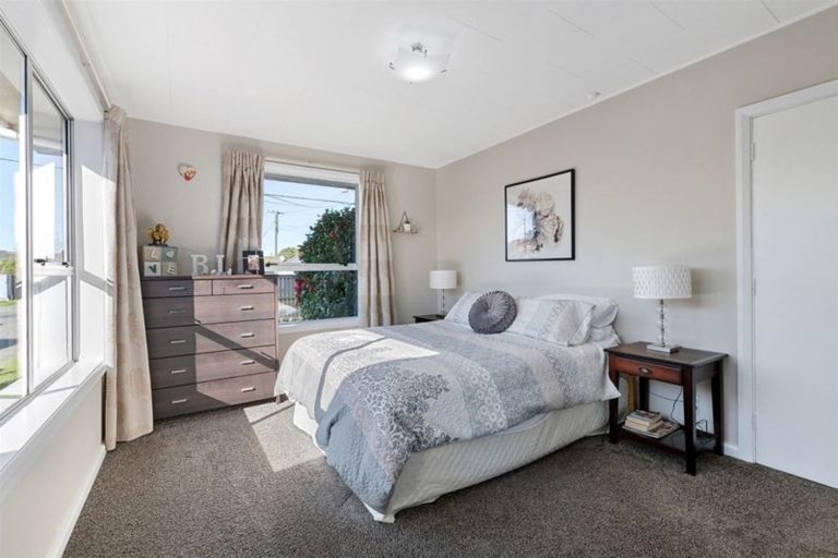 Photo of property in 289 Westminster Street, Mairehau, Christchurch, 8013