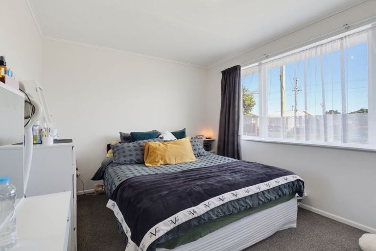 Photo of property in 12 Mosston Road, Castlecliff, Whanganui, 4501