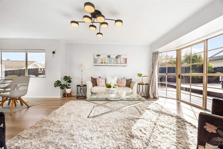 Photo of property in 1/13 Westview Court, Somerville, Auckland, 2014