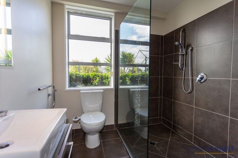 Photo of property in 2 Redcliffs View Lane, Redcliffs, Christchurch, 8081