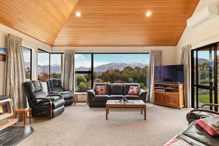 Photo of property in 98 Hunter Crescent, Wanaka, 9305