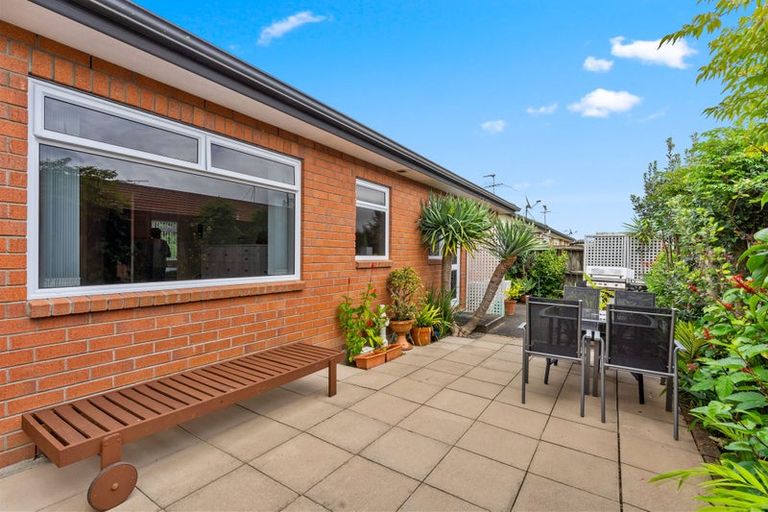 Photo of property in 28 Dan Tori Place, Orewa, 0931