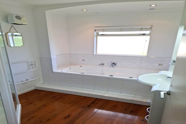 Photo of property in 16 Whetu Place, Nukuhau, Taupo, 3330