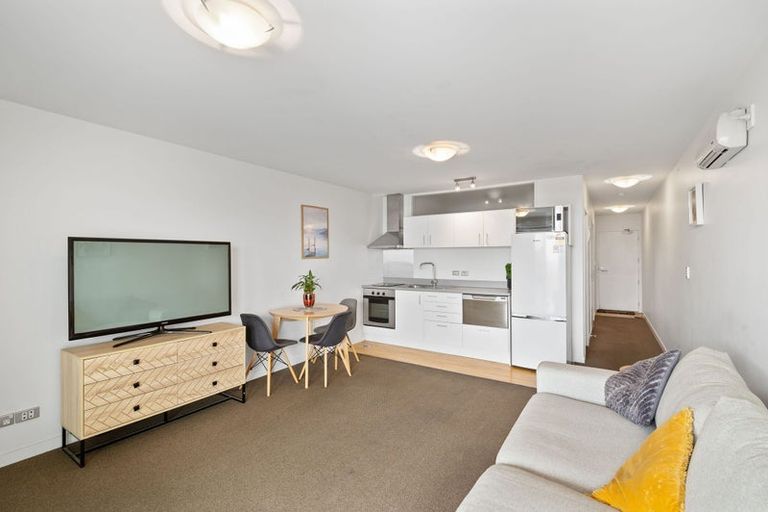 Photo of property in 10/20 Stanmore Road, Phillipstown, Christchurch, 8011