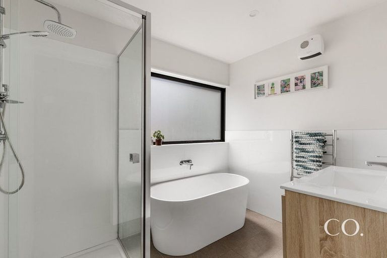 Photo of property in 1 Karewa Parade, Papamoa Beach, Papamoa, 3118