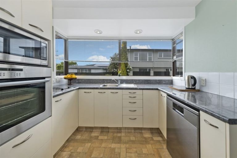 Photo of property in 19 Craven Street, Sockburn, Christchurch, 8042