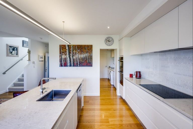 Photo of property in 12 Bray Place, Havelock North, 4130